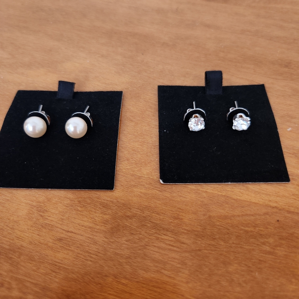 Avon Pearl and Crystal Stud Earring Set - Cream and Clear